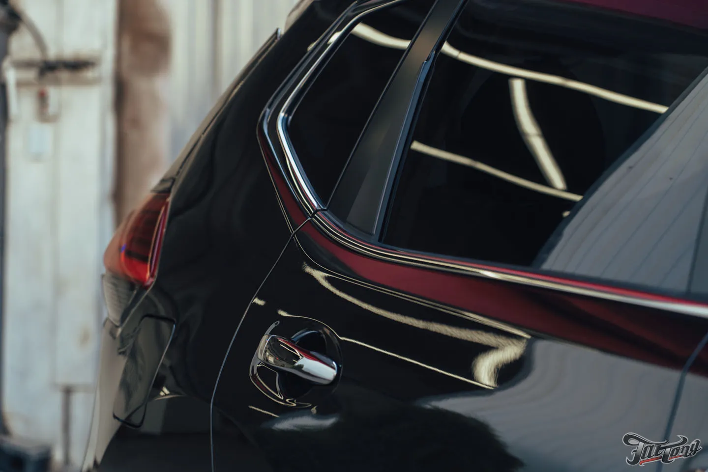 Полировка кузова с покрытием керамикой и мойка подкапотного пространства для Nissan X-trail